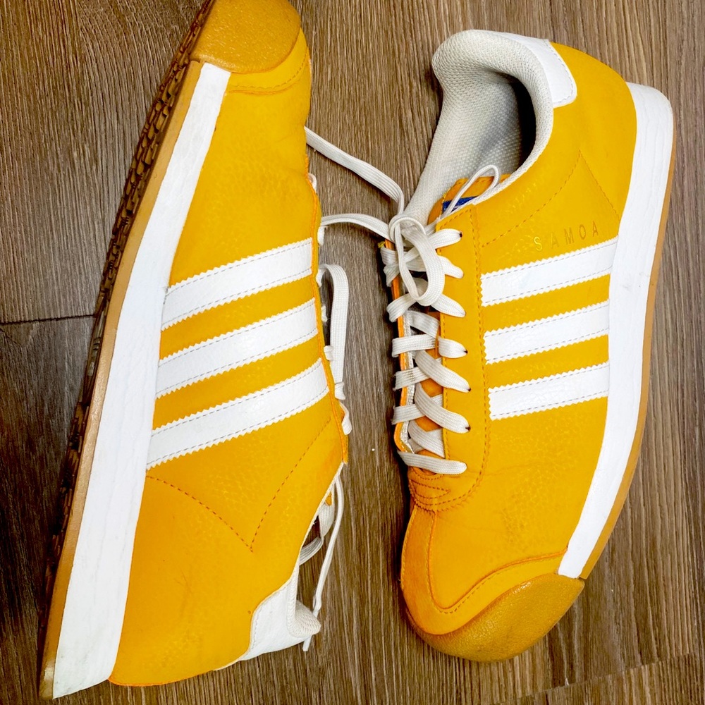 ADIDAS | BLOGGER FAVORITE | ORIGINALS SAMOA RETRO SNEAKER RUNNING SHOES